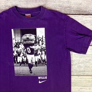 VIntage Nike Willie The Wildcat College Football T-shirt